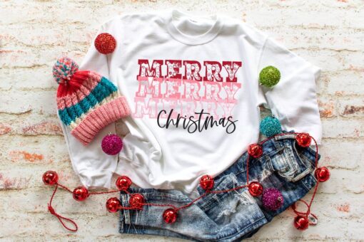 My favorite color is Christmas lights raglan