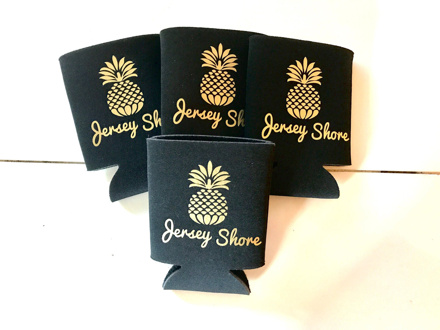 Pineapple can cooler