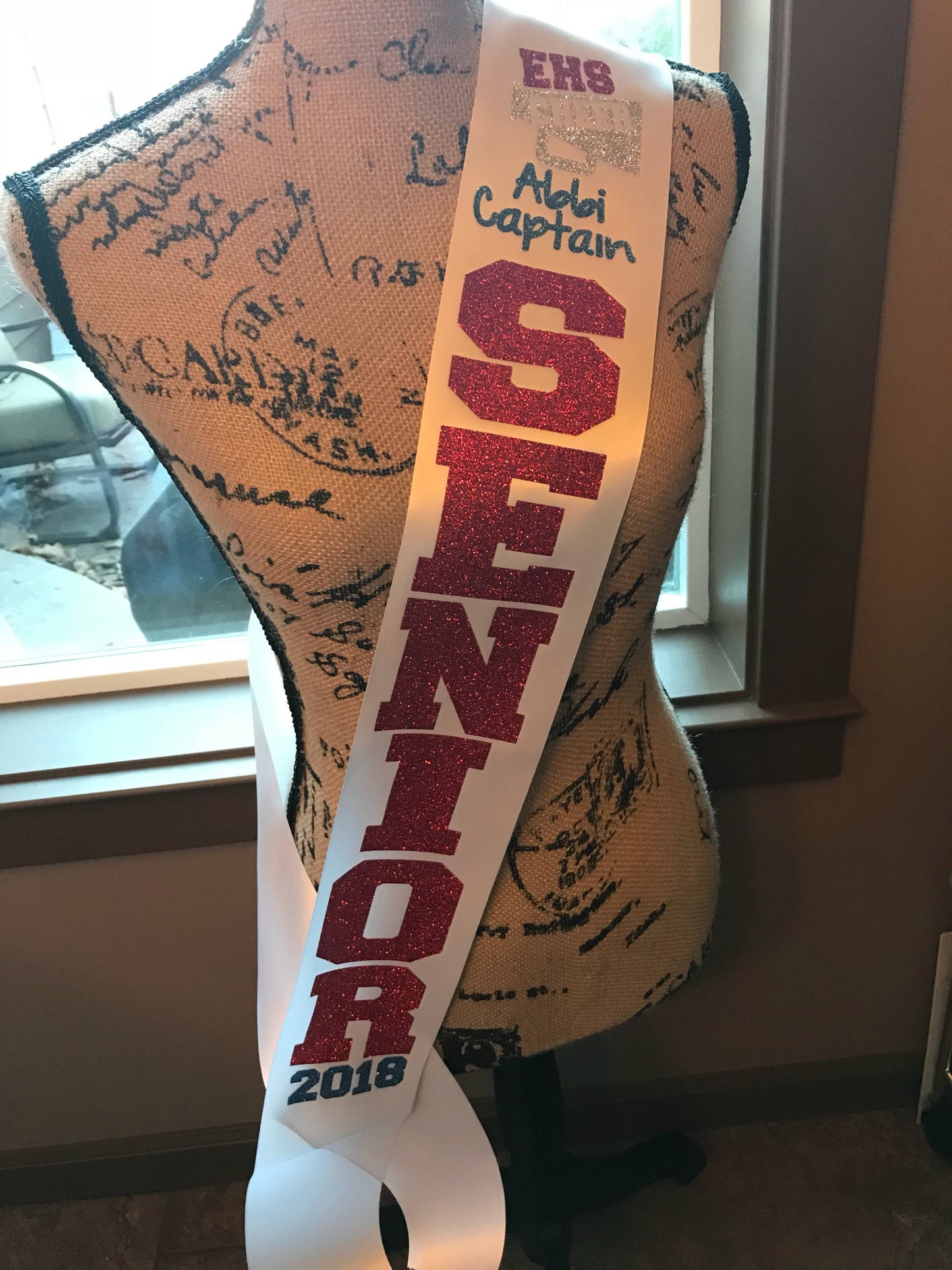 Senior sash, class of 2020, homecoming sash, senior shirt, graduation shirt, prom queen, gliter sash, back to school, bridesmaid sash