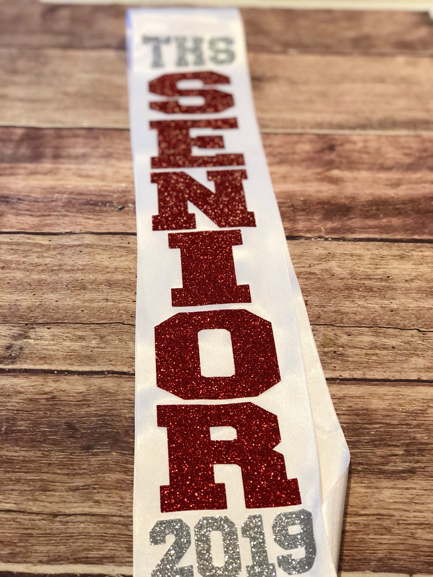Senior sash, class of 2019, homecoming sash, senior shirt, graduation shirt, prom queen, gliter sash, back to school, bridesmaid sash