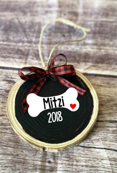 Dog ornament, custom pet ornament, Christmas dog ornament, wood slice ornemant, dog mom, gift from dog, dog paw, dog memorial, buffalo plaid