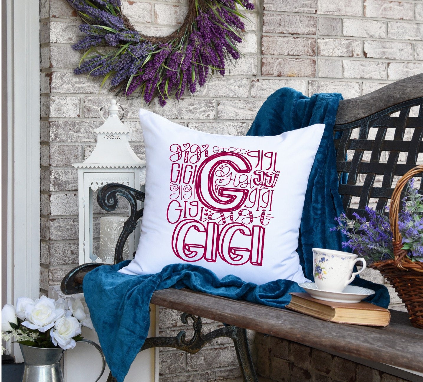 Mom decorative pillow