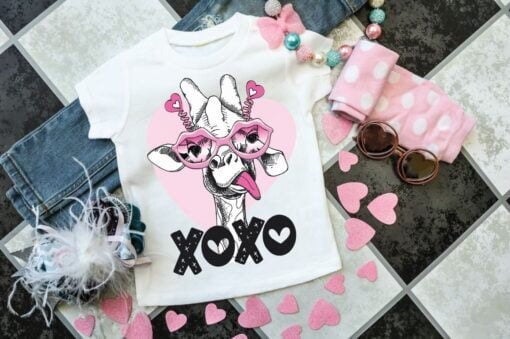 Valentines day Giraffe kids tee